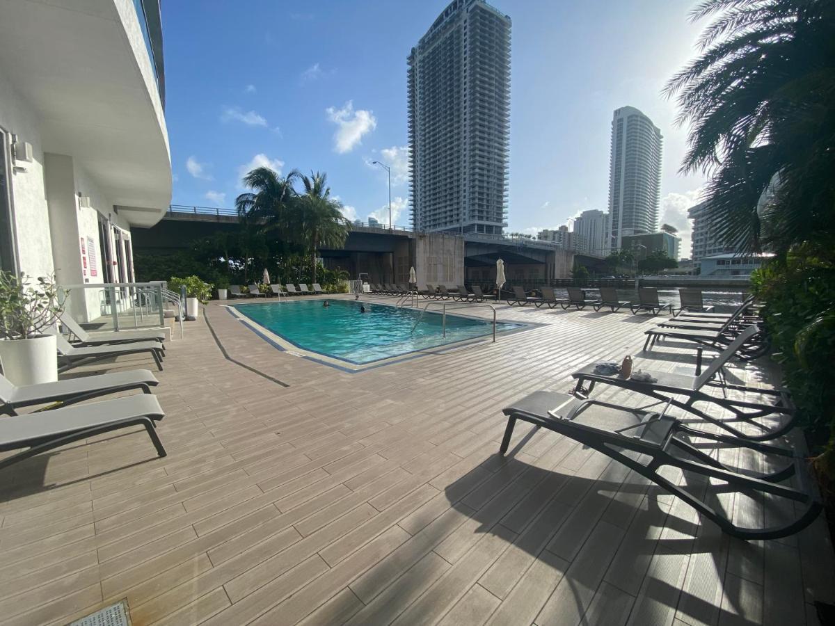 Studio In Hallandale 2 Beds Plaja Hallandale Exterior foto